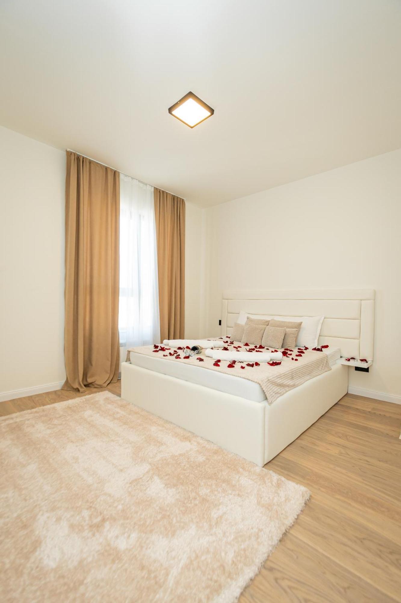 Sinfonia Lux 1205-1 Daire Sajmiste Dış mekan fotoğraf